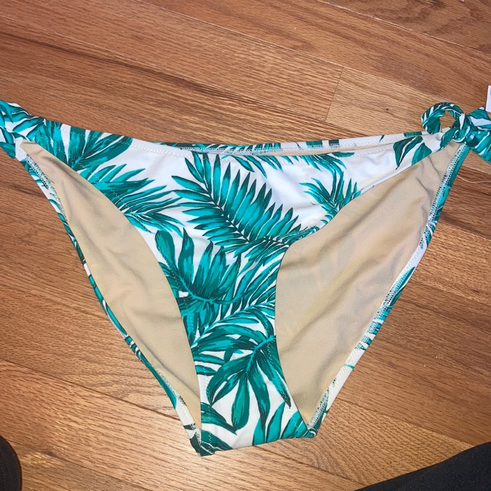 Old navy leaf bathing suit bottoms